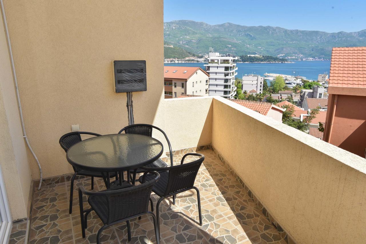 Apartments Jelusic Budva Bagian luar foto